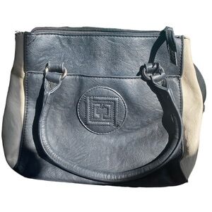 3/$21 💠 LIZ CLAIBORNE Navy Blue & Cream Crossbody/Shoulder Bag 5 Compartments